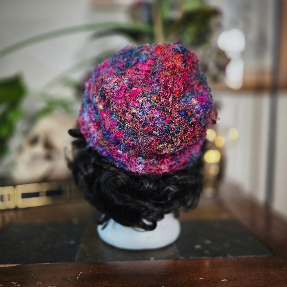 Beanie Hat Handmade Recycled Silk Yarn Vintage 90s Colorful Chunky Knit One Size - Picture 6 of 6